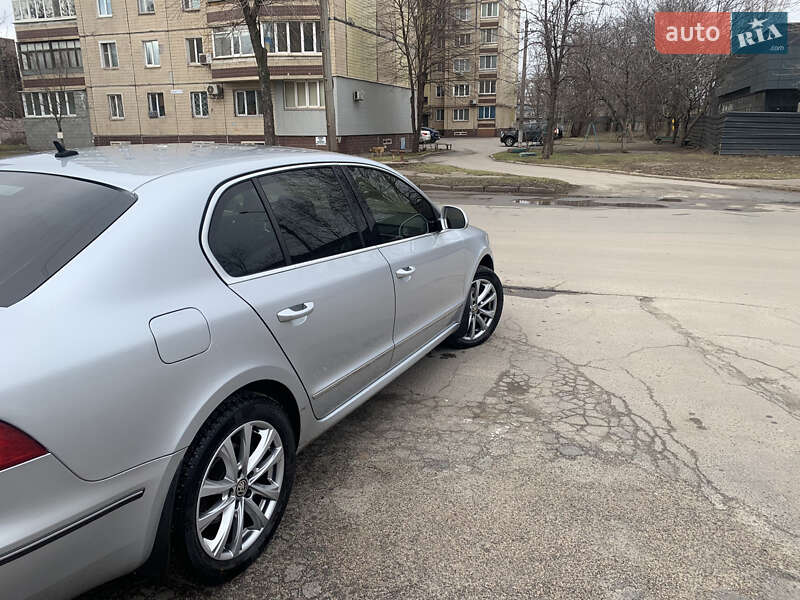 Лифтбек Skoda Superb 2010 в Кривом Роге фото 2 Лифтбек Skoda Superb 2010 в Кривом Роге