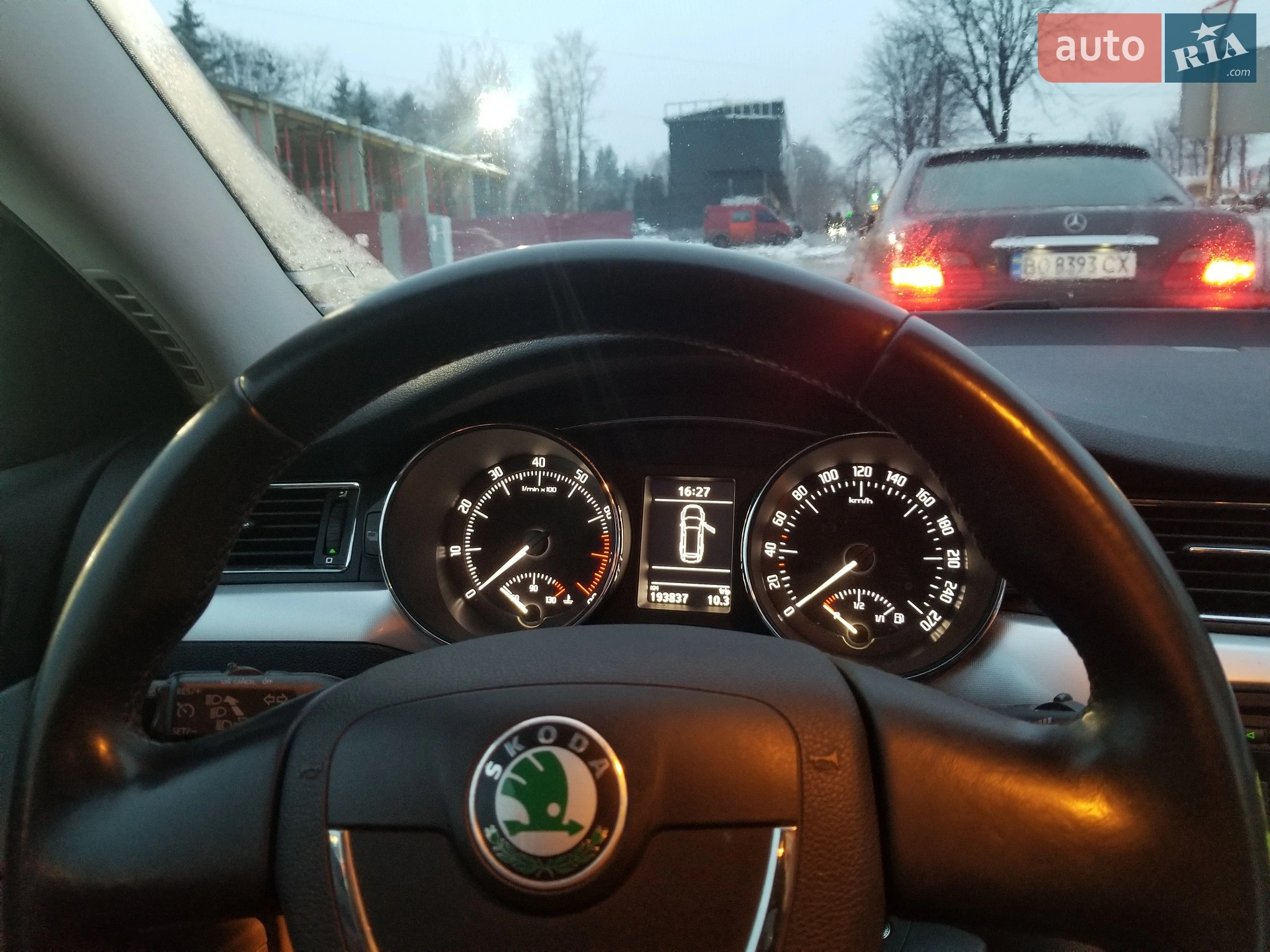 2010 Skoda Superb - мініатюра 5