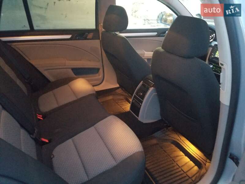 Универсал Skoda Superb 2010 в Тернополе фото 12 Универсал Skoda Superb 2010 в Тернополе