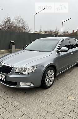 Ліфтбек Skoda Superb 2011 в Ужгороді