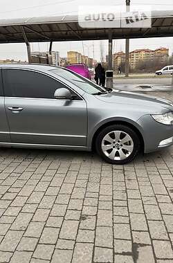 Ліфтбек Skoda Superb 2011 в Ужгороді