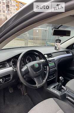 Лифтбек Skoda Superb 2011 в Ужгороде