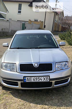 Лифтбек Skoda Superb 2002 в Днепре