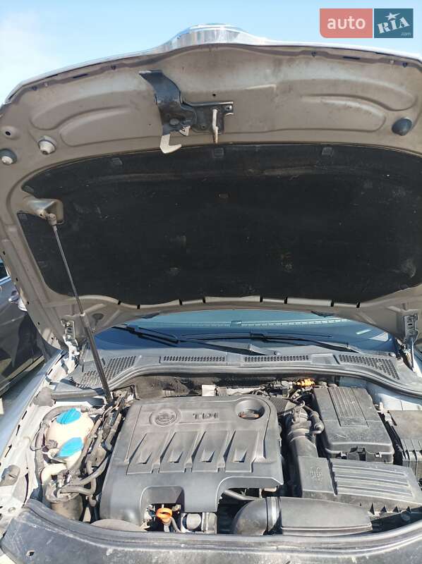 Універсал Skoda Superb 2012 в Києві фото 4 Універсал Skoda Superb 2012 в Києві