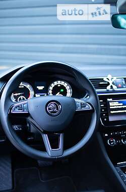 Универсал Skoda Superb 2017 в 