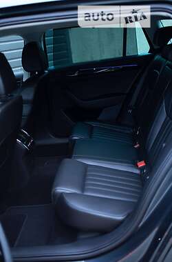 Универсал Skoda Superb 2017 в 