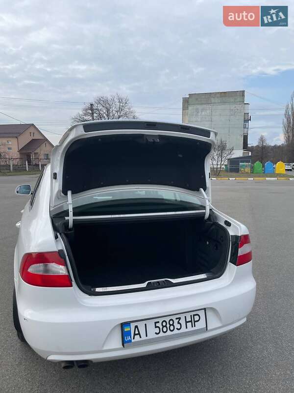 Лифтбек Skoda Superb 2012 в Киеве
