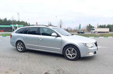 Универсал Skoda Superb 2013 в Бродах