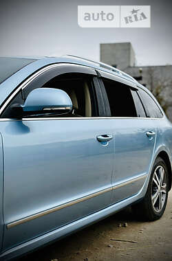Универсал Skoda Superb 2013 в 
