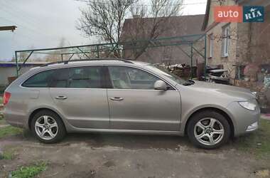 Универсал Skoda Superb 2010 в 