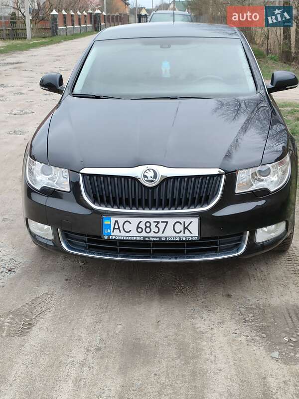 Ліфтбек Skoda Superb 2009 в Камені-Каширському