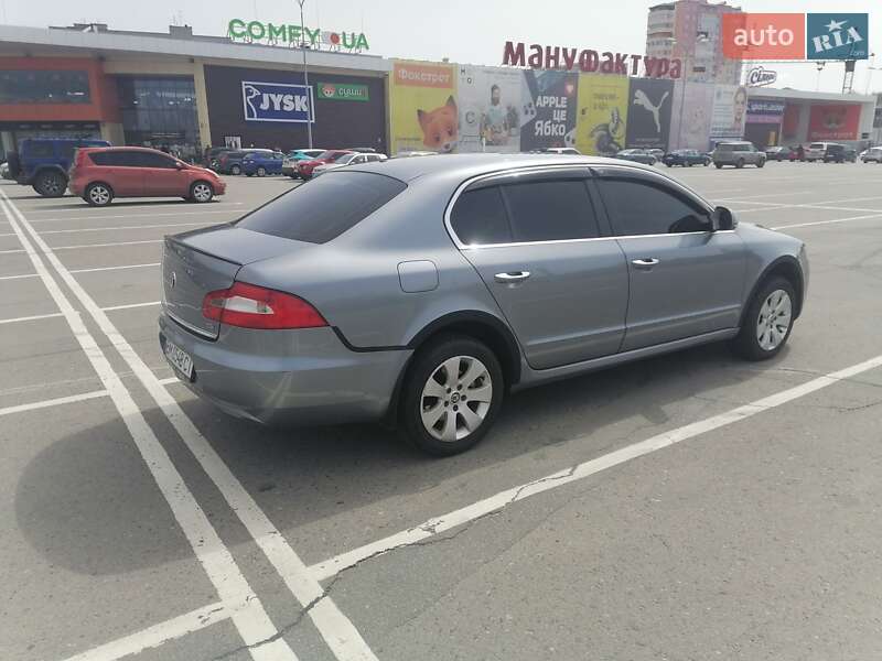 Лифтбек Skoda Superb 2013 в Сумах