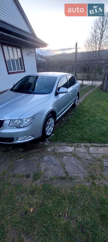 Лифтбек Skoda Superb 2012 в Львове фото 5 Лифтбек Skoda Superb 2012 в Львове