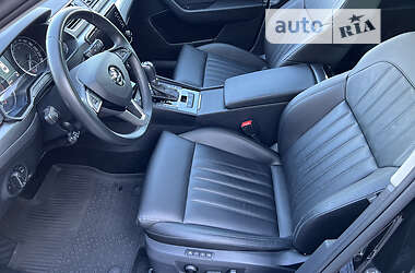 Лифтбек Skoda Superb 2018 в 