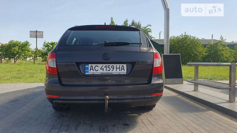 Універсал Skoda Superb 2010 в Луцьку