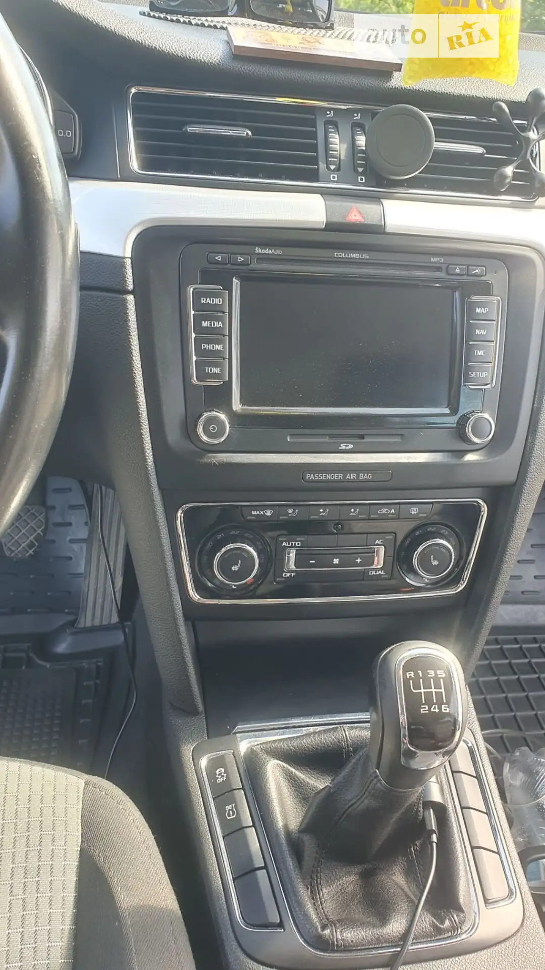 2010 Skoda Superb - мініатюра 11