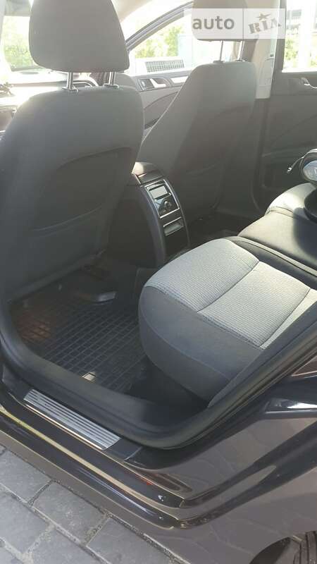 Універсал Skoda Superb 2010 в Луцьку