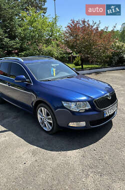 Универсал Skoda Superb 2013 в Киеве