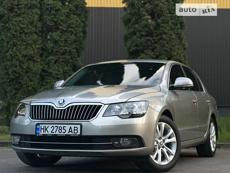 Лифтбек Skoda Superb 2014 в 