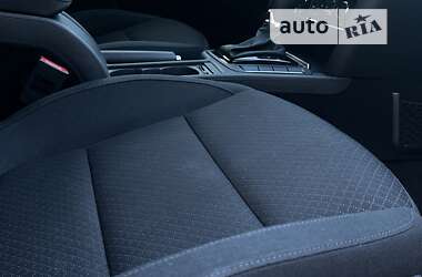 Лифтбек Skoda Superb 2014 в 