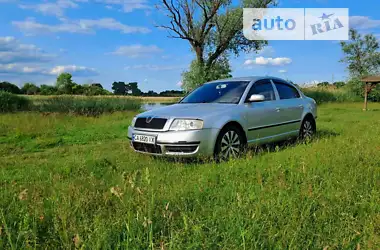 Skoda Superb 2003