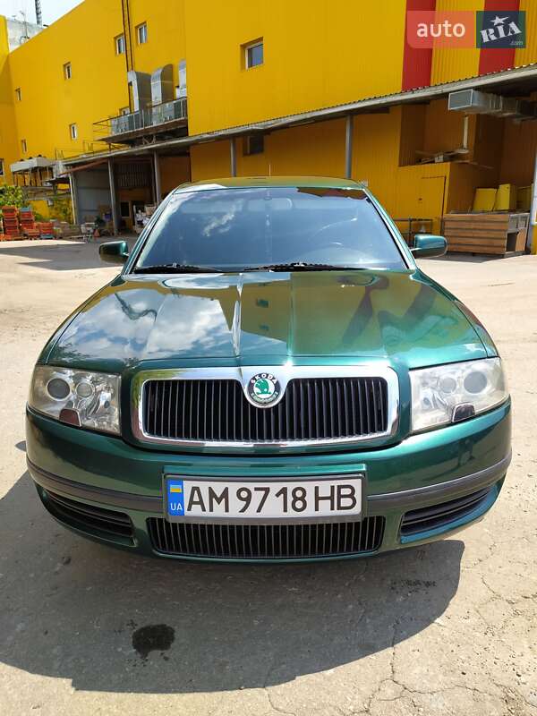 Ліфтбек Skoda Superb 2004 в Коростишеві
