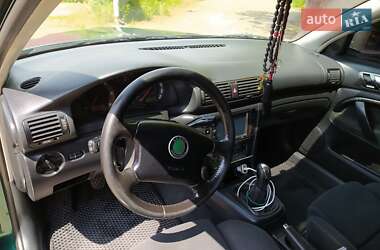 Лифтбек Skoda Superb 2004 в 
