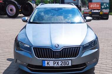 Универсал Skoda Superb 2017 в 