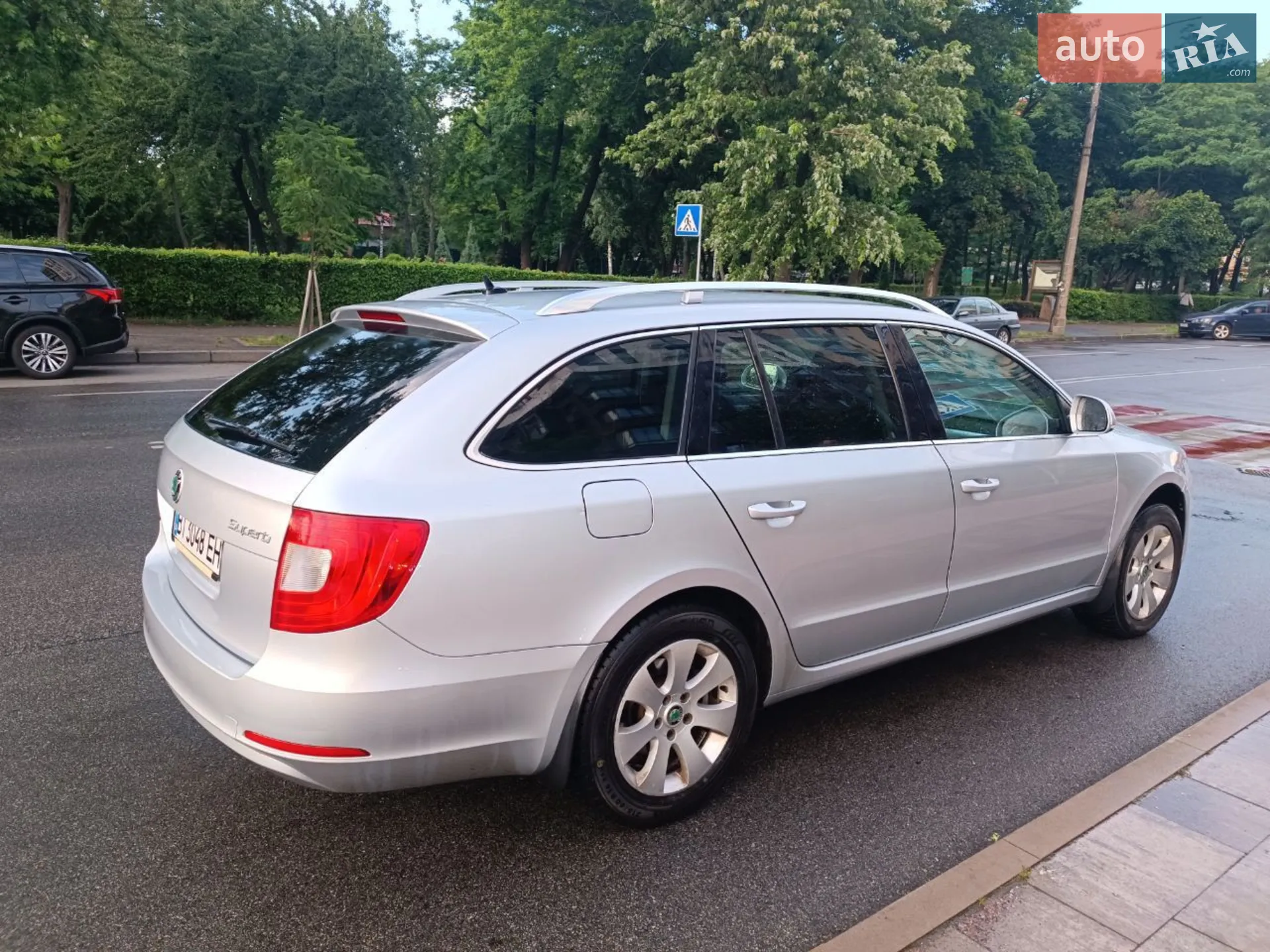 2010 Skoda Superb - мініатюра 4