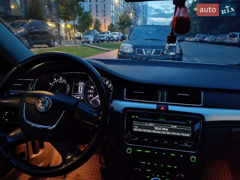 Универсал Skoda Superb 2010 в Киеве фото 8 Универсал Skoda Superb 2010 в Киеве