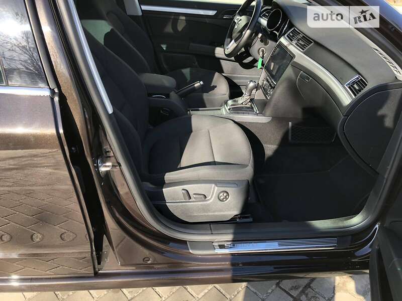 Универсал Skoda Superb 2015 в Киеве