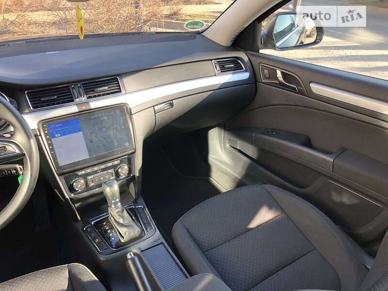 Универсал Skoda Superb 2015 в Киеве