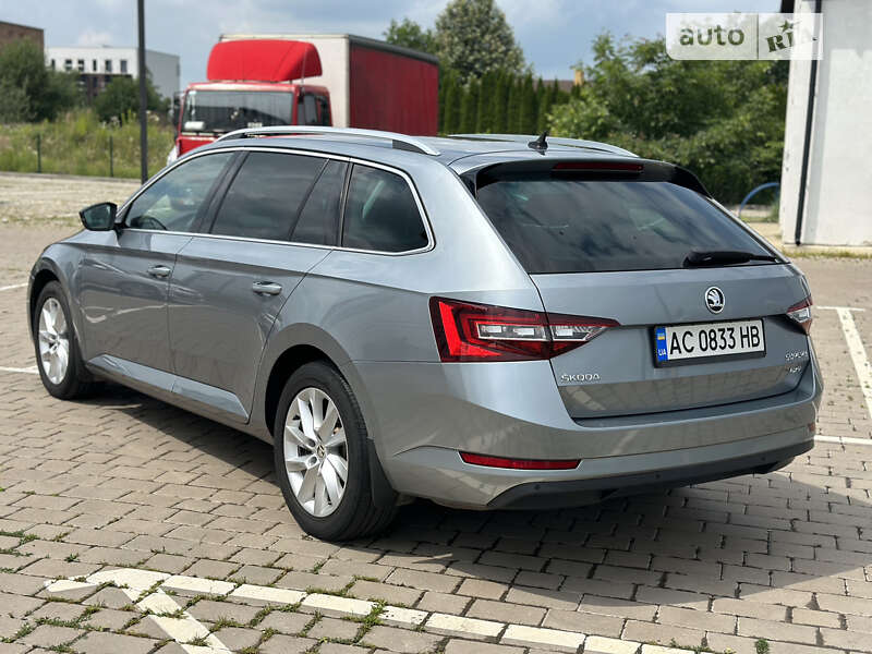 Універсал Skoda Superb 2016 в Любомлі