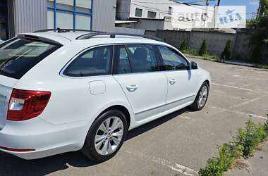 Универсал Skoda Superb 2015 в Харькове