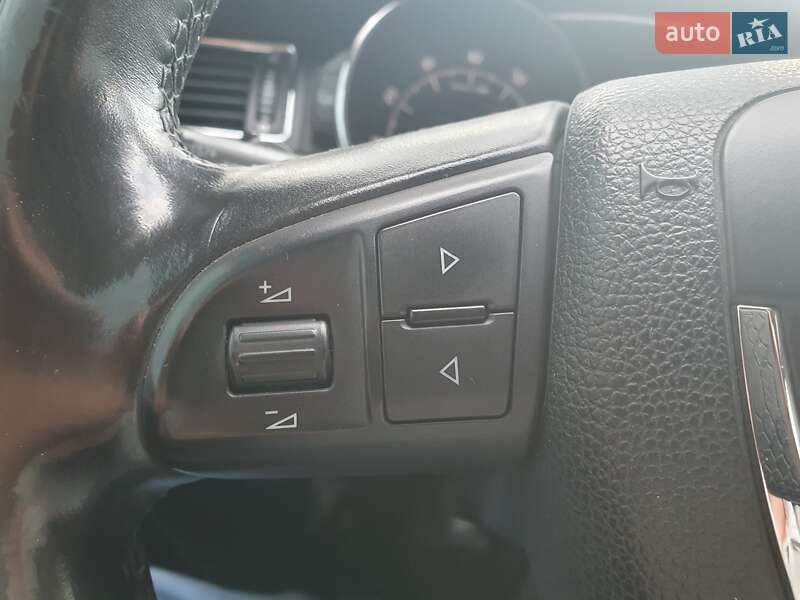 Лифтбек Skoda Superb 2012 в Днепре