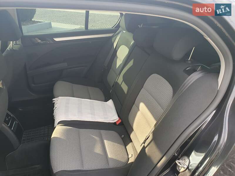 Лифтбек Skoda Superb 2012 в Днепре