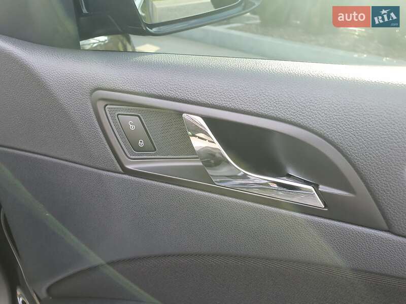 Лифтбек Skoda Superb 2012 в Днепре