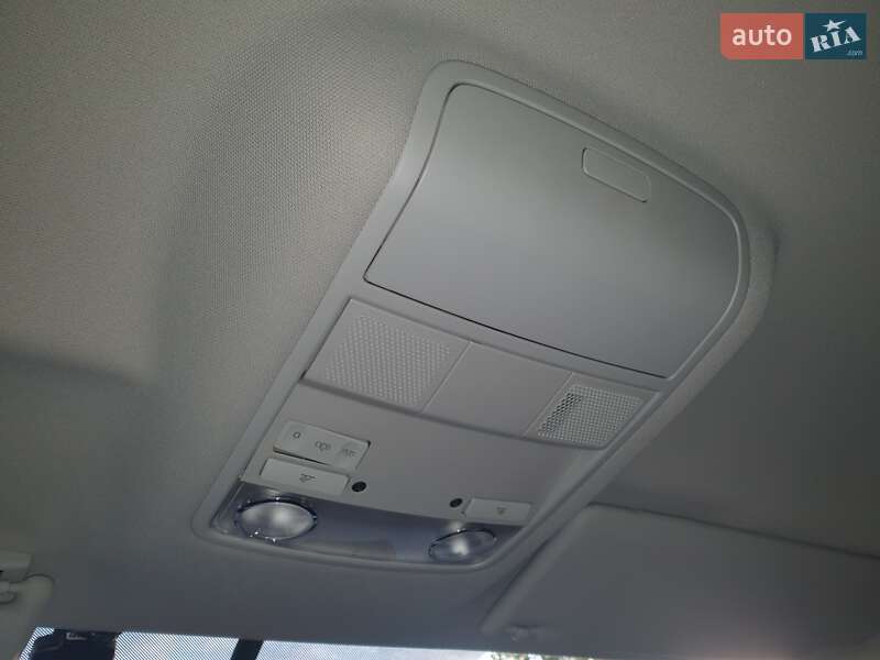 Лифтбек Skoda Superb 2012 в Днепре