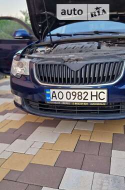 Универсал Skoda Superb 2012 в Иршаве