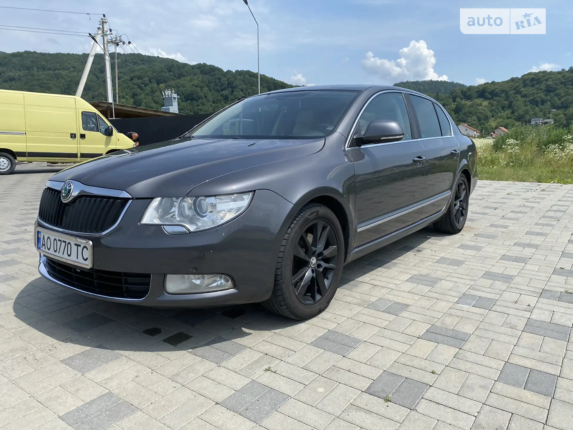 2011 Skoda Superb - мініатюра 3