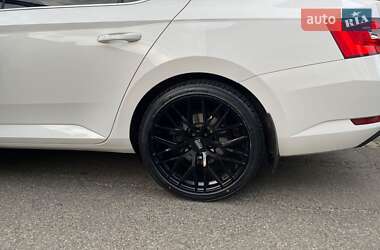 Ліфтбек Skoda Superb 2019 в Кривому Розі