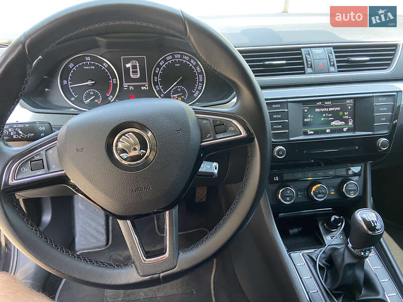 Лифтбек Skoda Superb 2016 в Житомире