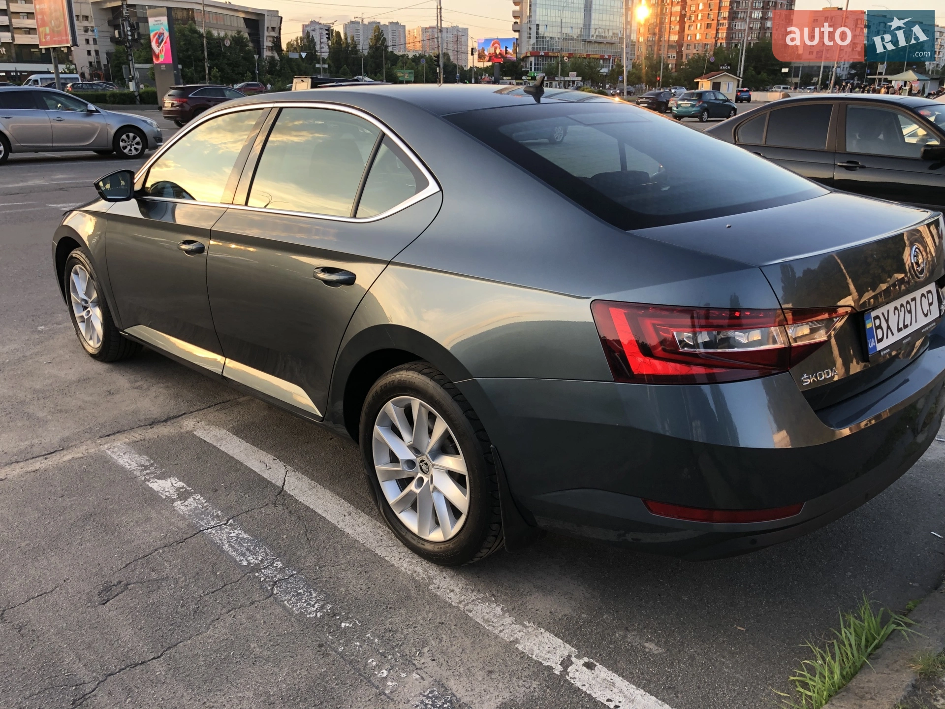 2016 Skoda Superb - мініатюра 11