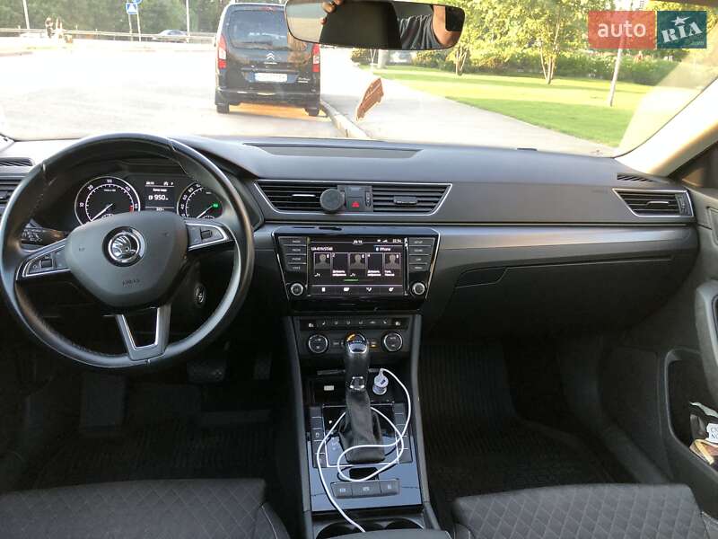 Лифтбек Skoda Superb 2016 в Киеве