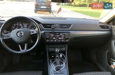 Лифтбек Skoda Superb 2016 в 