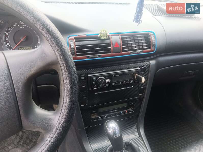 Ліфтбек Skoda Superb 2006 в Ружині