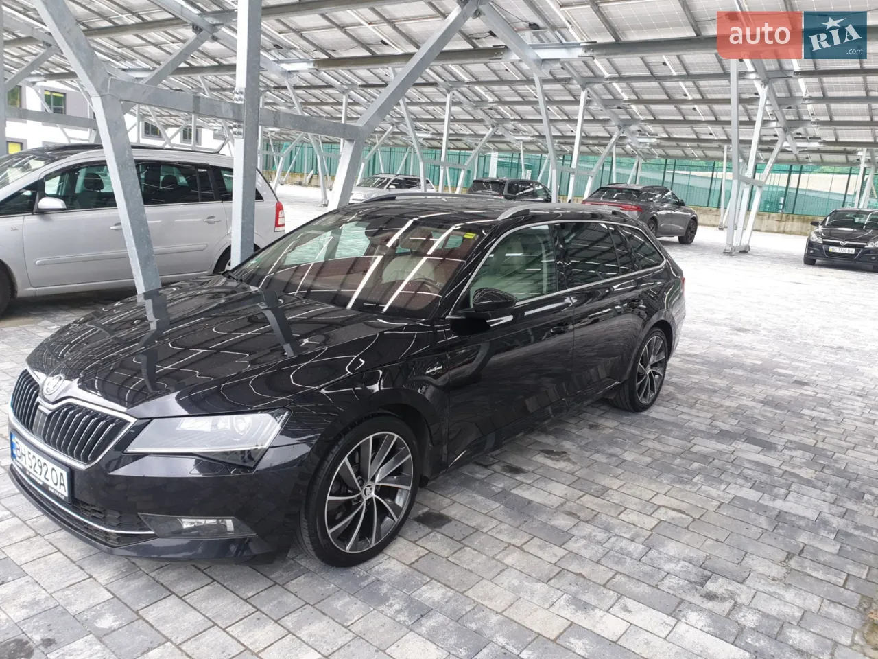 2017 Skoda Superb - мініатюра 12
