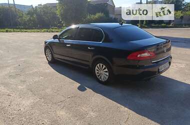 Лифтбек Skoda Superb 2012 в 