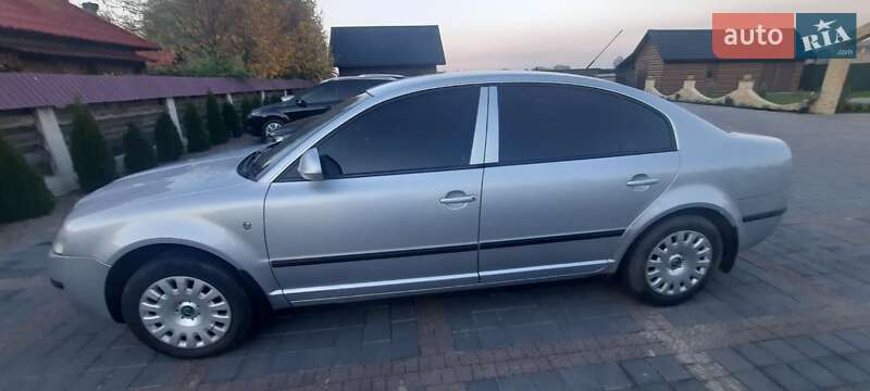 Skoda Superb 2008