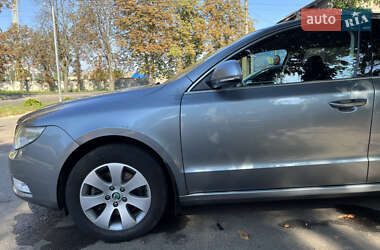 Лифтбек Skoda Superb 2012 в Черкассах